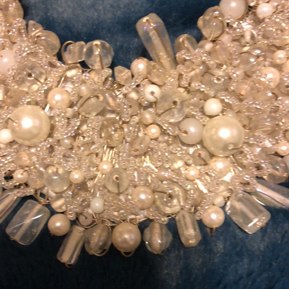 Beaded Choker - STATEMENT neck lace simulated lg and sm pearls w/ AB crystals. - Picture 6 of 6
